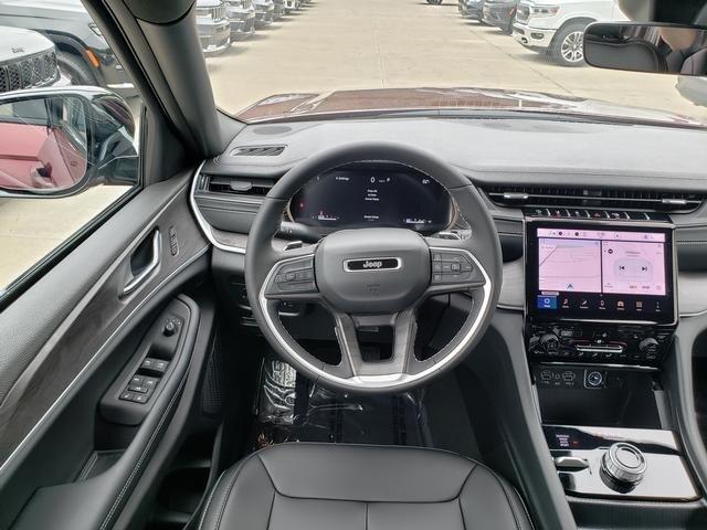 new 2025 Jeep Grand Cherokee L car, priced at $51,110