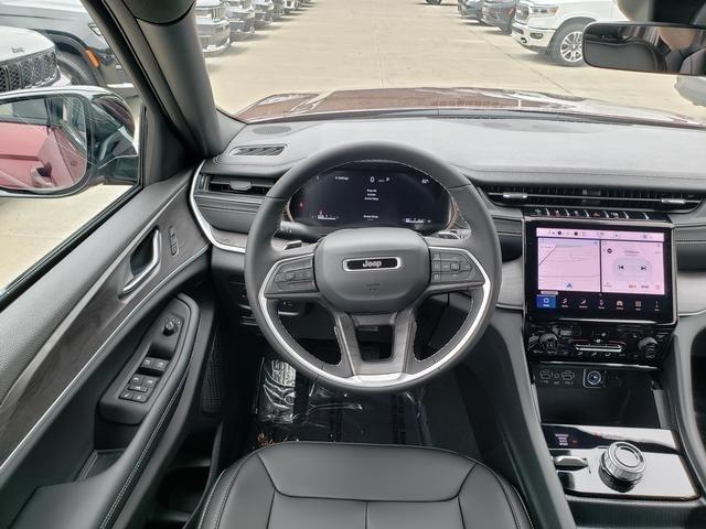 new 2025 Jeep Grand Cherokee L car, priced at $51,110
