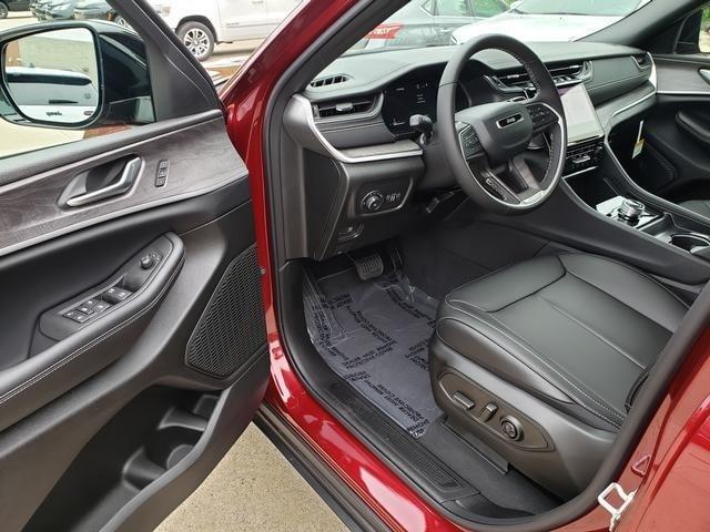 new 2025 Jeep Grand Cherokee L car, priced at $51,110