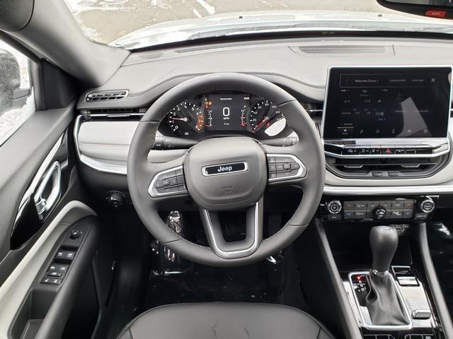 new 2025 Jeep Compass car, priced at $37,115