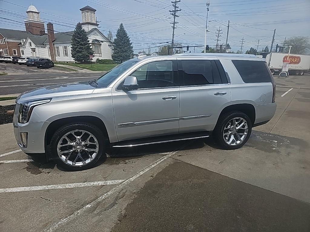 used 2020 Cadillac Escalade car, priced at $44,981