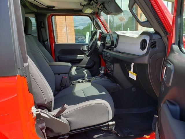 new 2025 Jeep Wrangler car, priced at $48,475