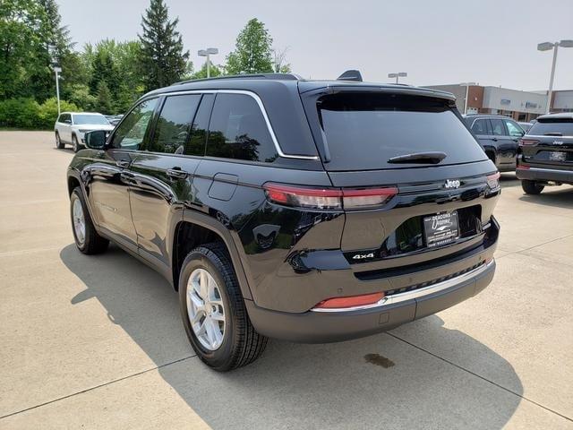 new 2025 Jeep Grand Cherokee car, priced at $42,670