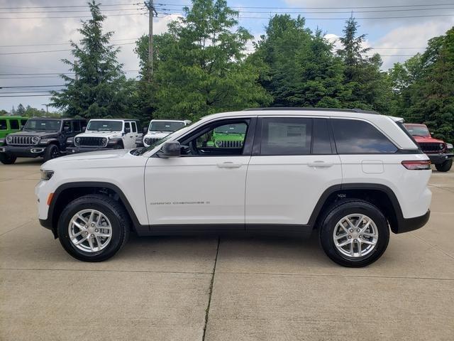 new 2025 Jeep Grand Cherokee car, priced at $42,075