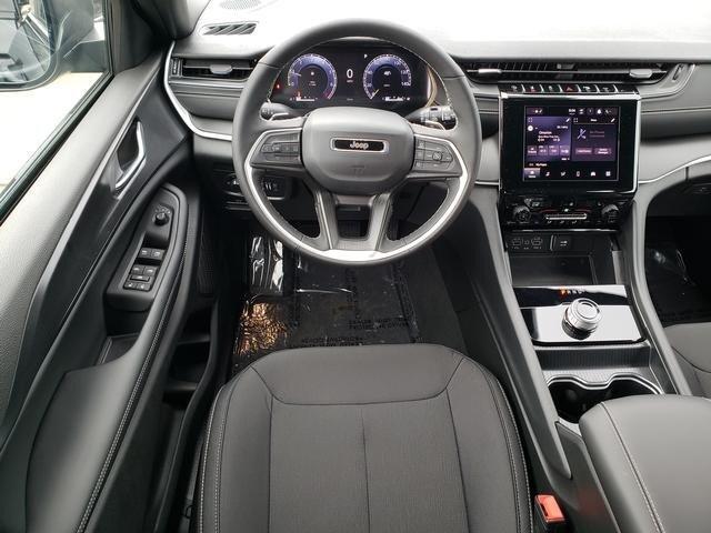 new 2025 Jeep Grand Cherokee L car, priced at $45,720