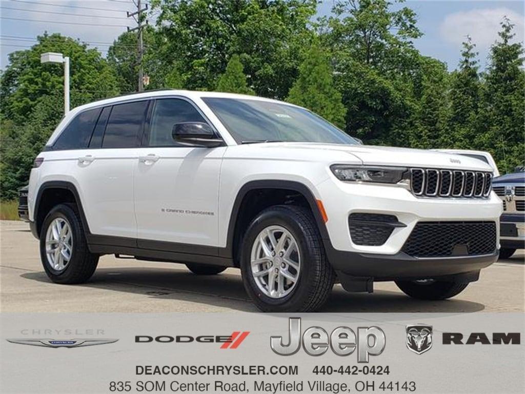 new 2025 Jeep Grand Cherokee car, priced at $42,075