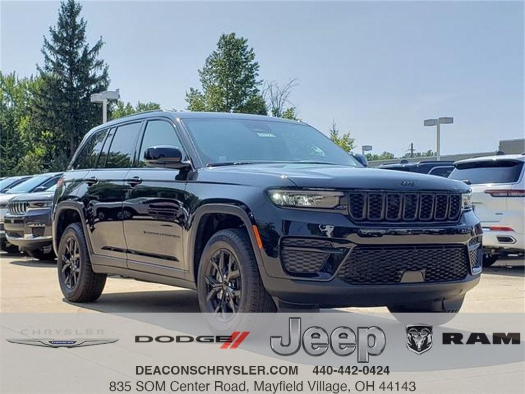 new 2025 Jeep Grand Cherokee car, priced at $43,230