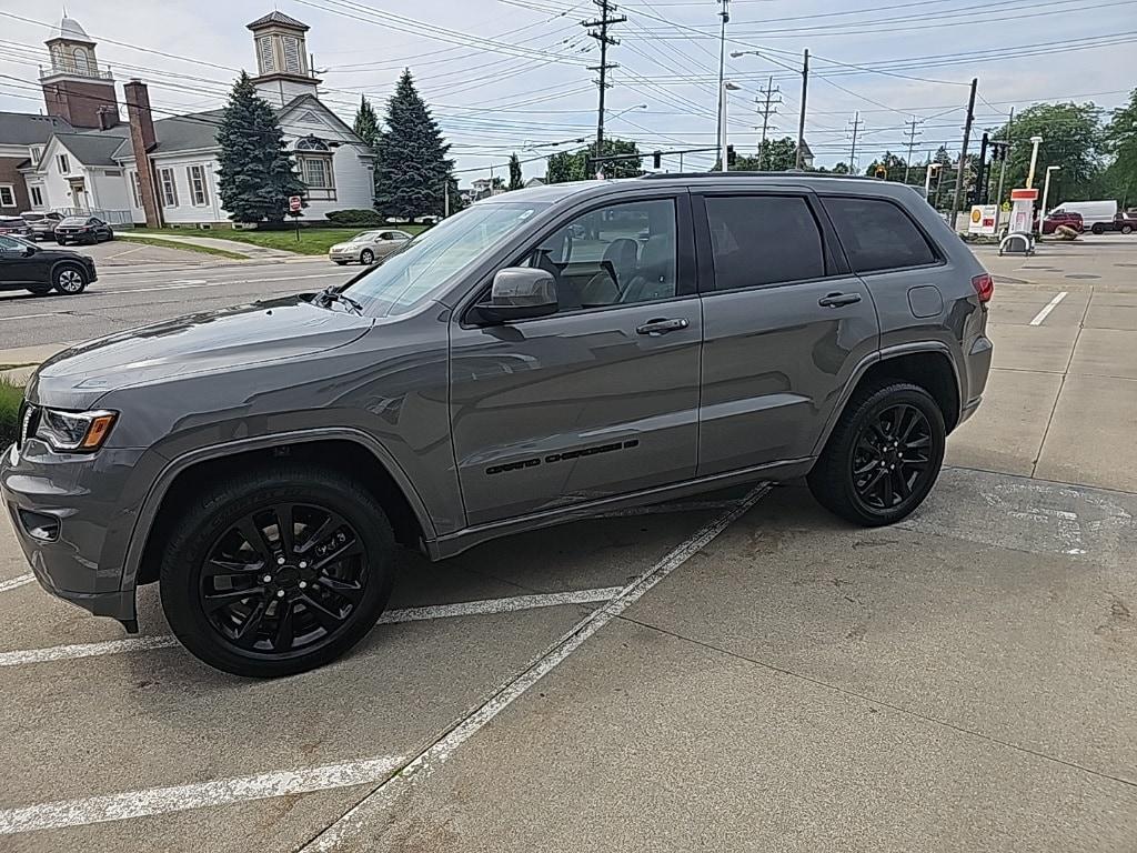 used 2022 Jeep Grand Cherokee WK car, priced at $32,481