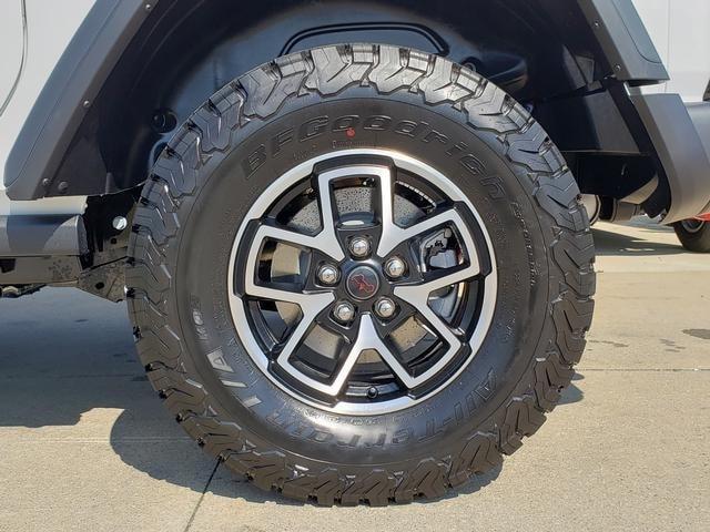 new 2025 Jeep Wrangler car, priced at $52,666
