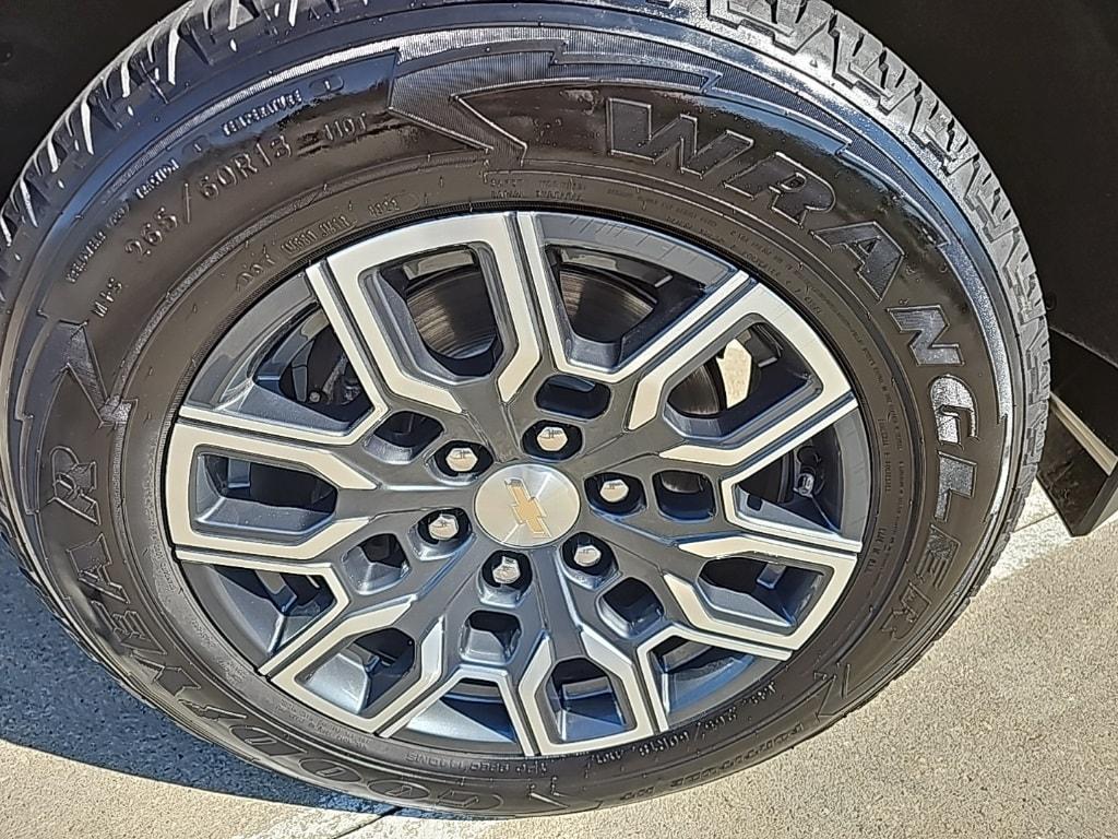 used 2023 Chevrolet Colorado car, priced at $32,981