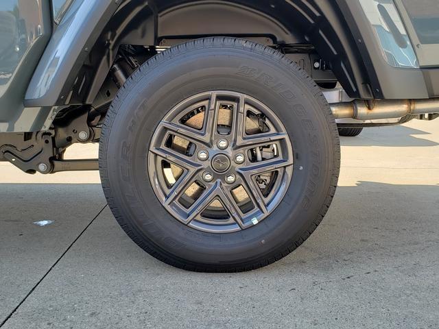 new 2025 Jeep Gladiator car, priced at $47,200