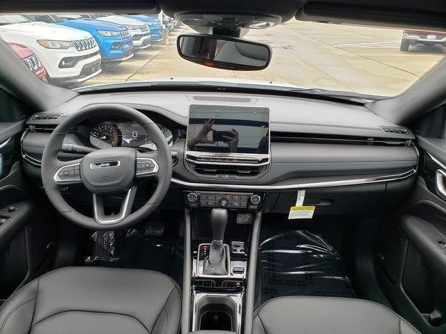 new 2025 Jeep Compass car, priced at $38,510