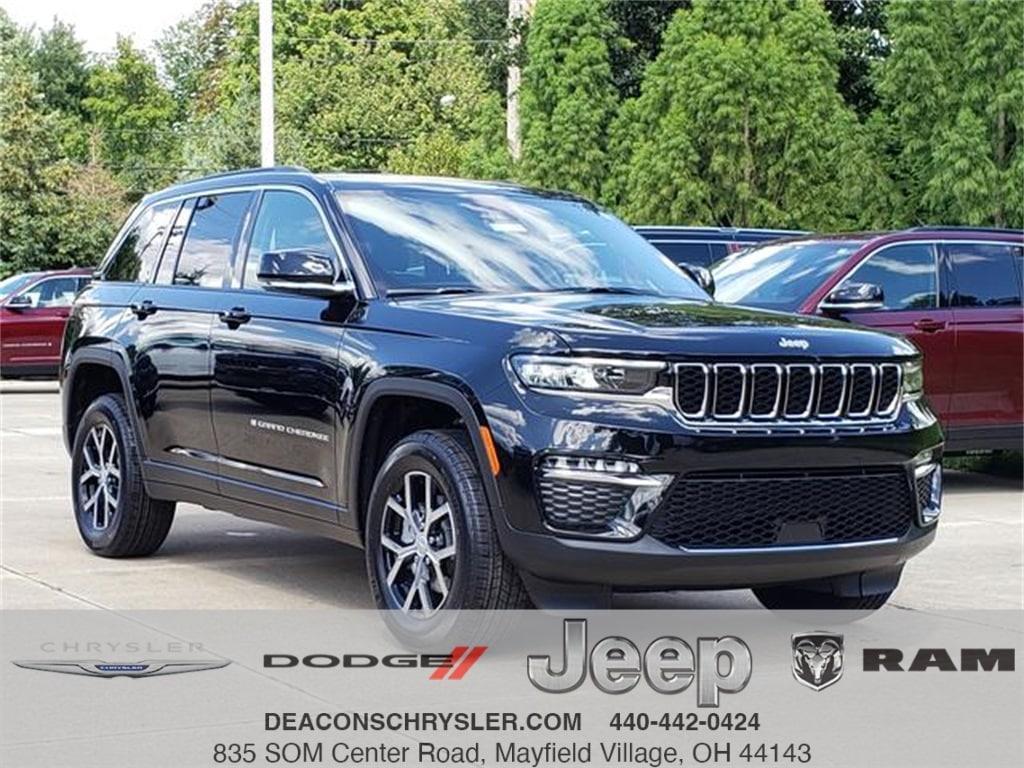 new 2025 Jeep Grand Cherokee car, priced at $45,490