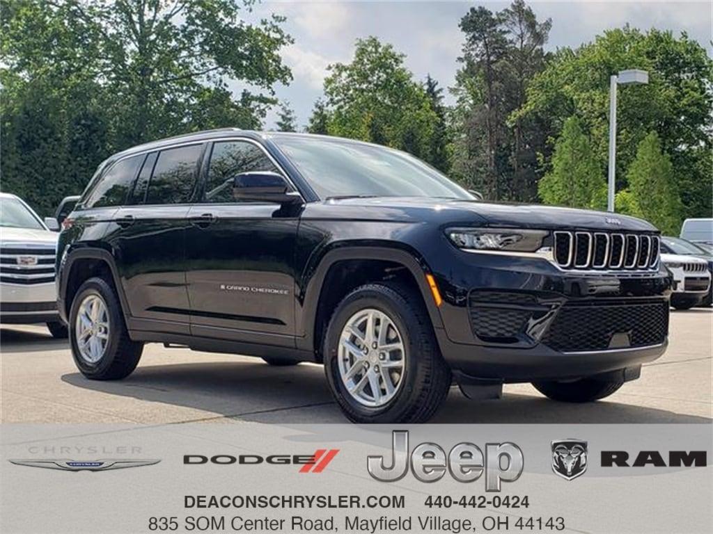 new 2025 Jeep Grand Cherokee car, priced at $42,670