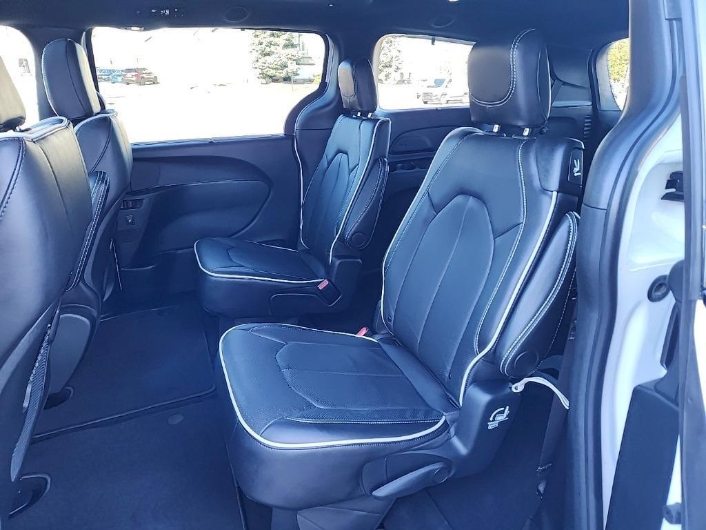 used 2025 Chrysler Pacifica car, priced at $43,981