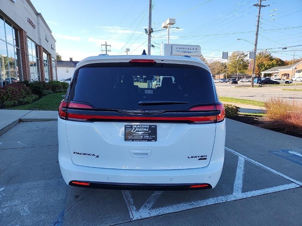 used 2025 Chrysler Pacifica car, priced at $43,981