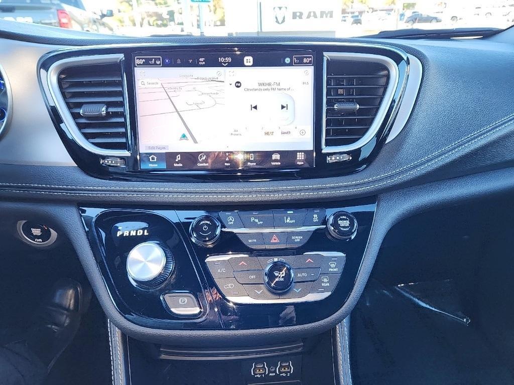 used 2025 Chrysler Pacifica car, priced at $43,981