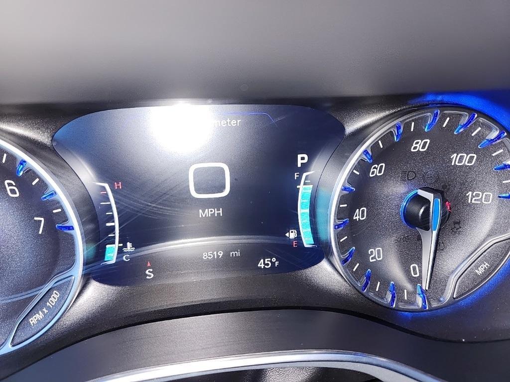 used 2025 Chrysler Pacifica car, priced at $43,981