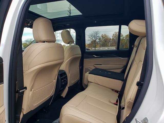 new 2025 Jeep Grand Cherokee car, priced at $47,038