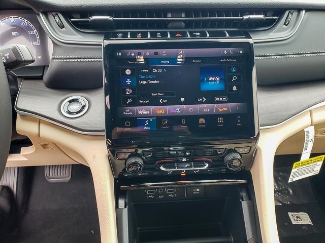 new 2025 Jeep Grand Cherokee car, priced at $47,038