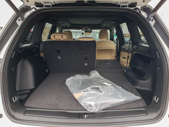 new 2025 Jeep Grand Cherokee car, priced at $47,038