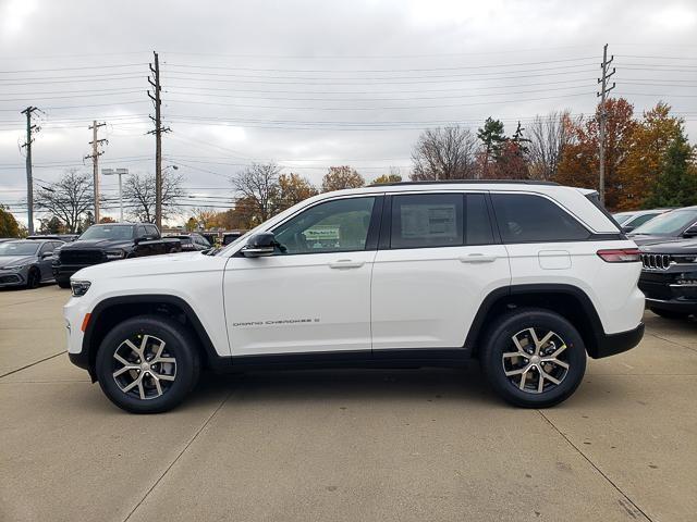 new 2025 Jeep Grand Cherokee car, priced at $47,038