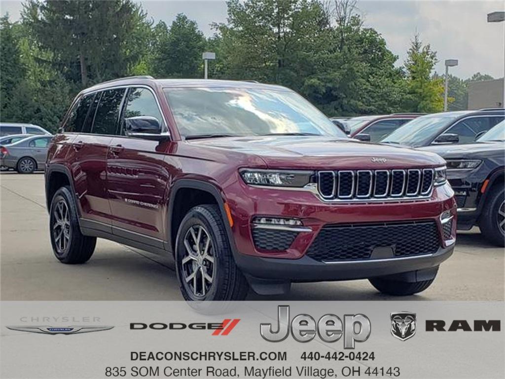 new 2025 Jeep Grand Cherokee car, priced at $47,010
