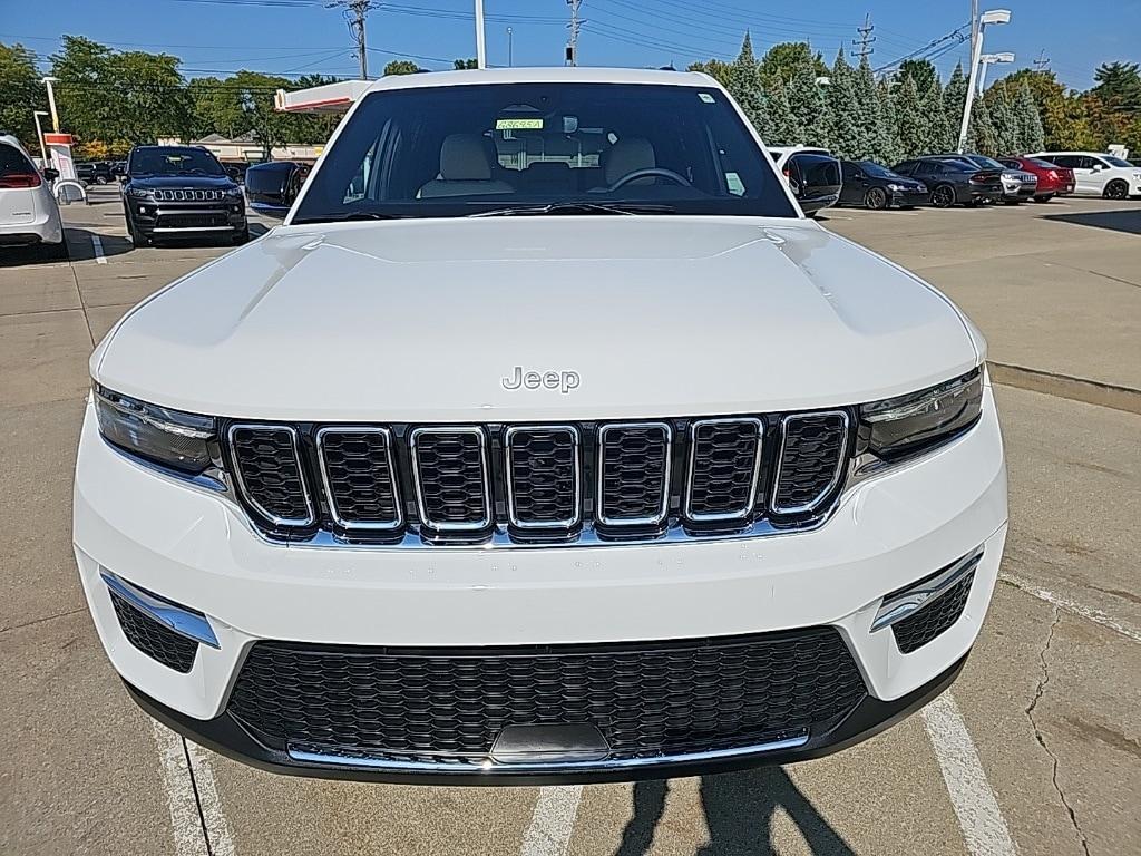 used 2024 Jeep Grand Cherokee car, priced at $38,981