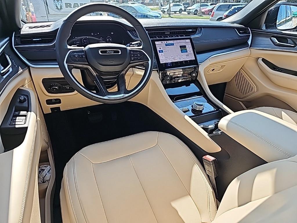 used 2024 Jeep Grand Cherokee car, priced at $38,981