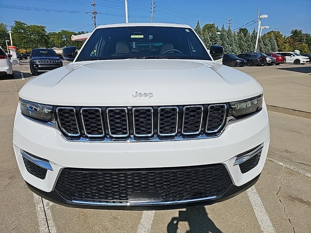 used 2024 Jeep Grand Cherokee car, priced at $38,981