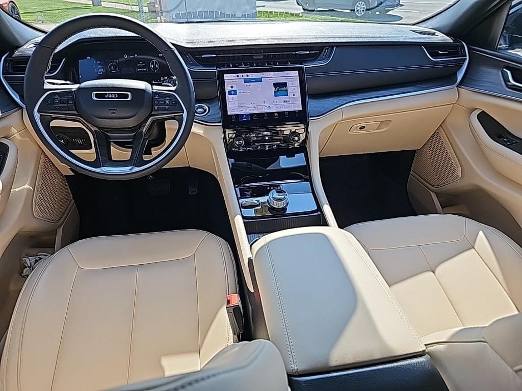 used 2024 Jeep Grand Cherokee car, priced at $38,981