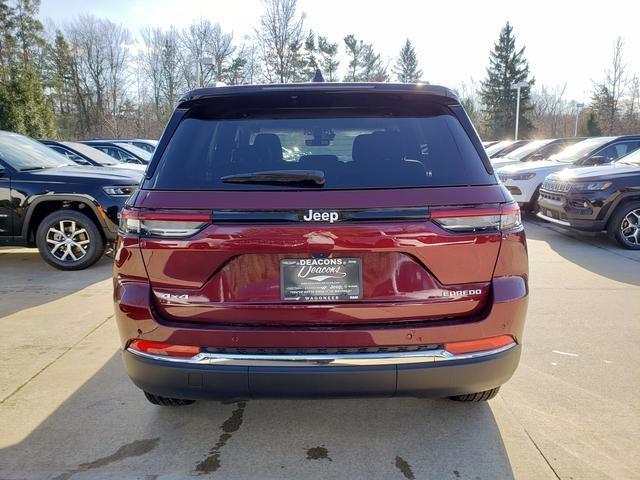 new 2025 Jeep Grand Cherokee car, priced at $42,670