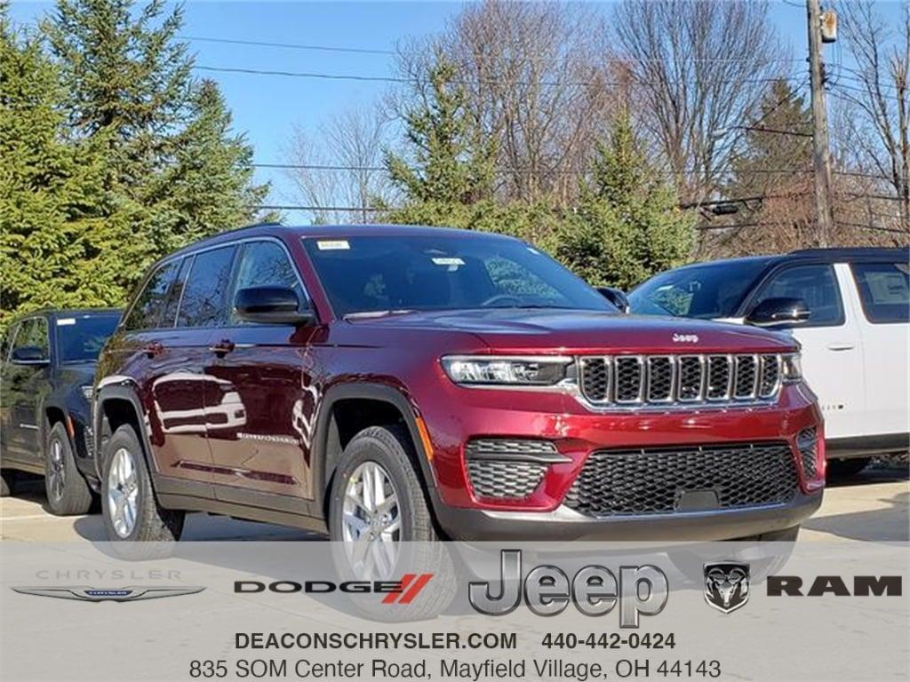 new 2025 Jeep Grand Cherokee car, priced at $43,970