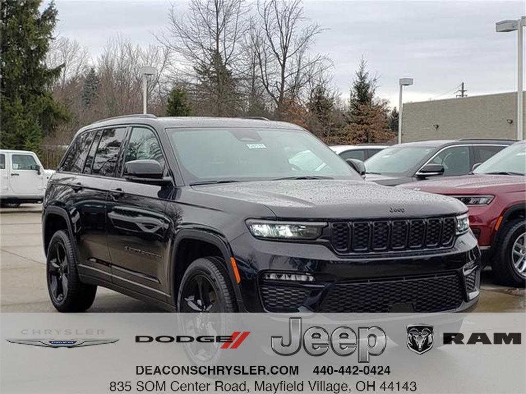 new 2025 Jeep Grand Cherokee car, priced at $51,000