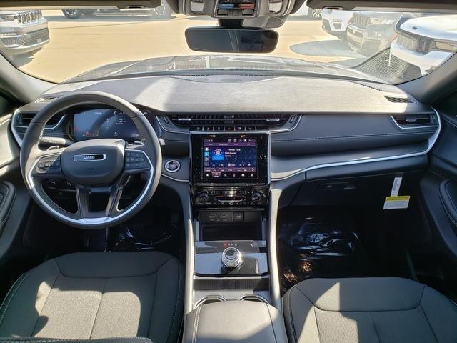 new 2025 Jeep Grand Cherokee L car, priced at $45,720