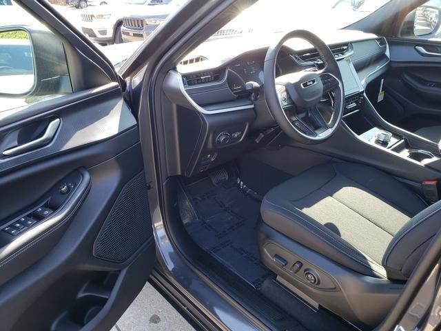 new 2025 Jeep Grand Cherokee L car, priced at $45,720