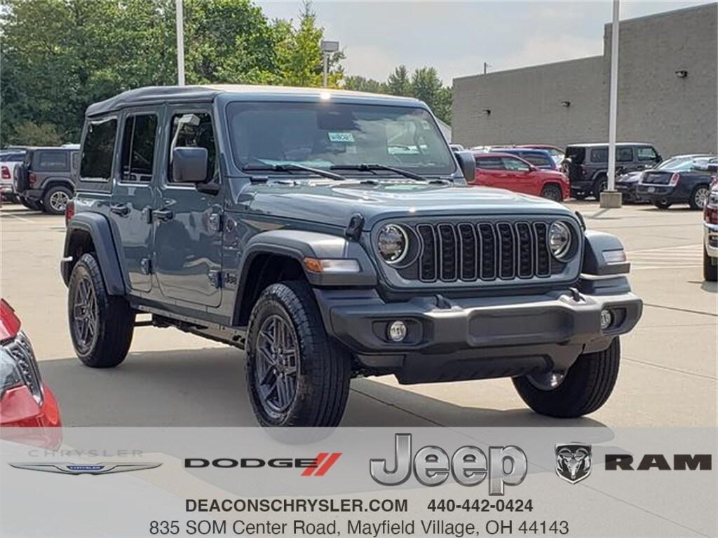 new 2025 Jeep Wrangler car, priced at $45,375