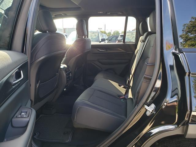 new 2025 Jeep Grand Cherokee car, priced at $41,170