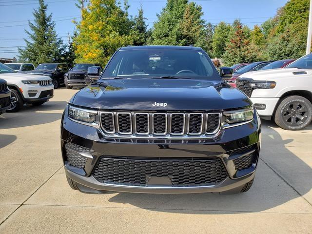 new 2025 Jeep Grand Cherokee car, priced at $41,170