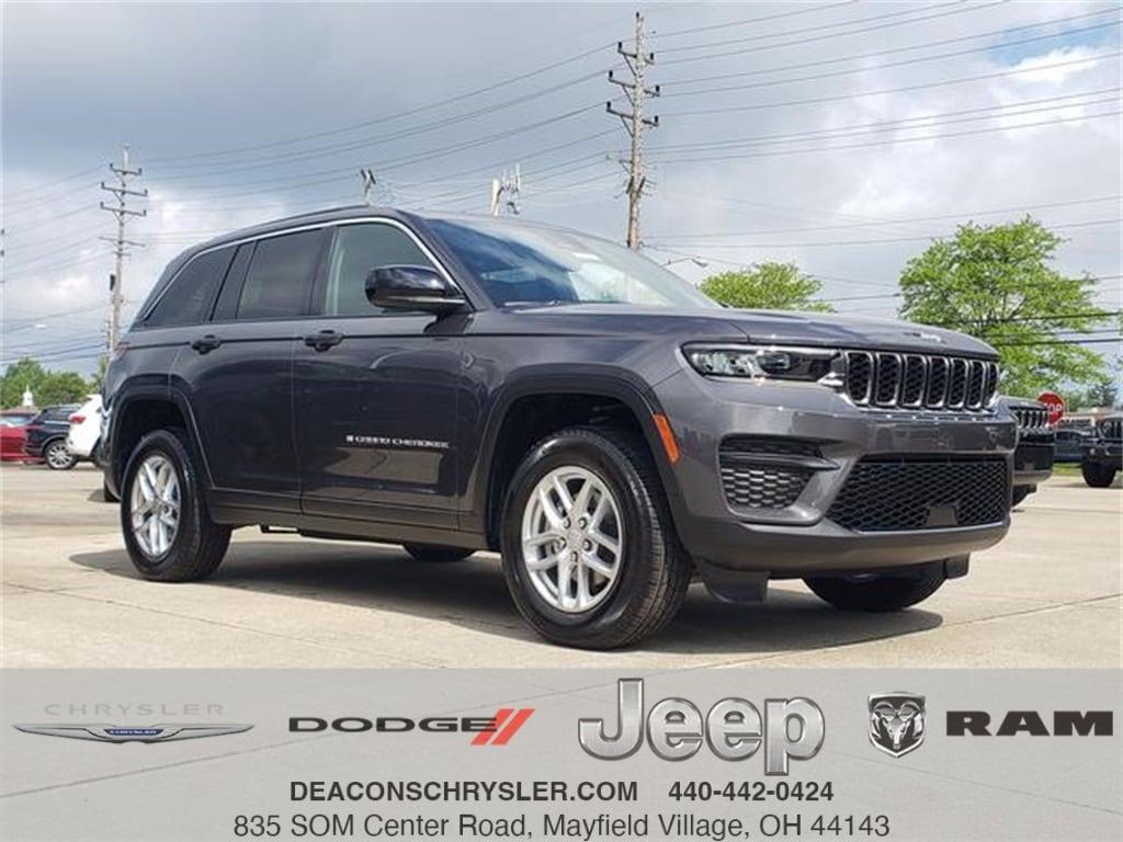 new 2025 Jeep Grand Cherokee car, priced at $42,670