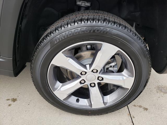 new 2025 Jeep Grand Cherokee car, priced at $49,920