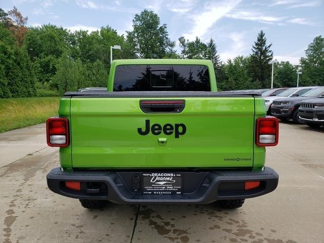 new 2025 Jeep Gladiator car, priced at $48,647