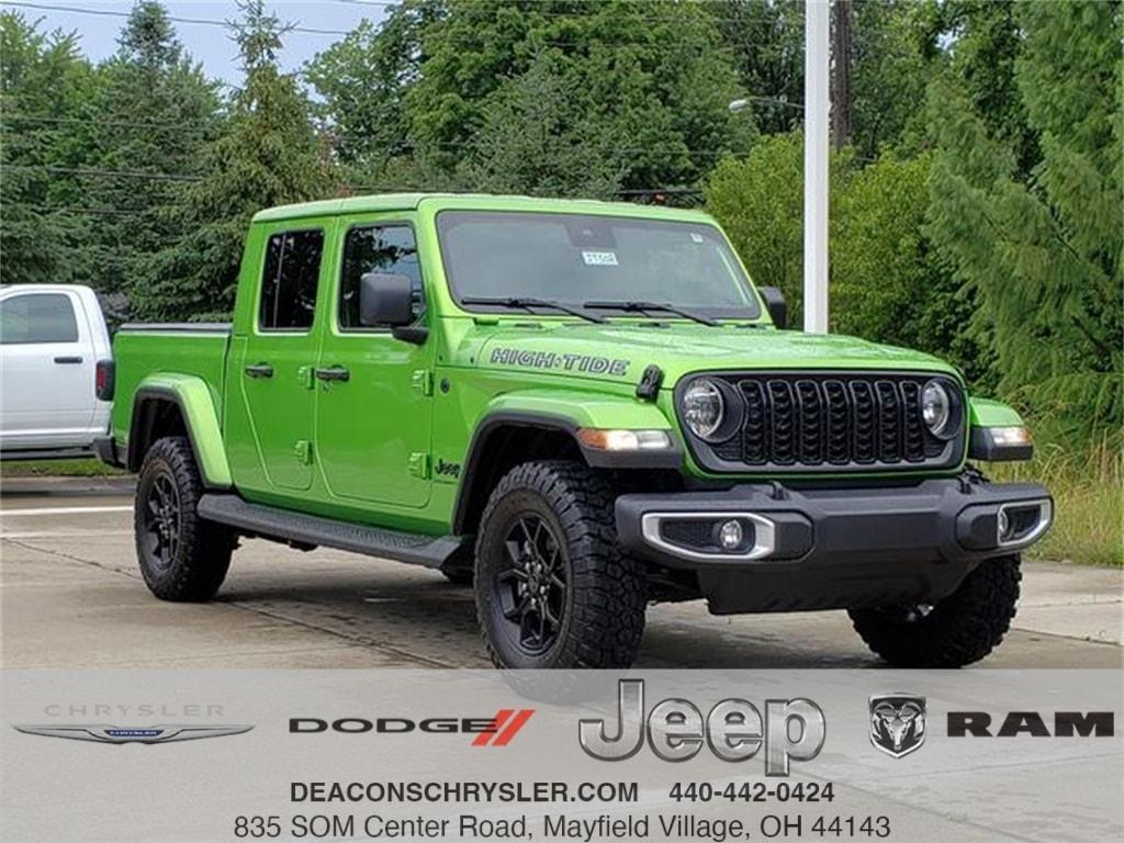 new 2025 Jeep Gladiator car, priced at $50,925