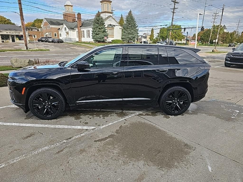 used 2024 Jeep Wagoneer S car, priced at $50,981