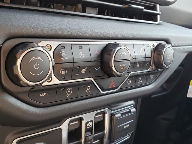new 2025 Jeep Wrangler car, priced at $54,950