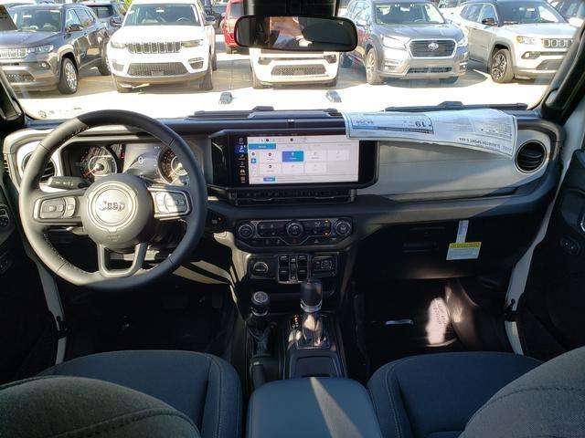 new 2025 Jeep Gladiator car, priced at $45,779