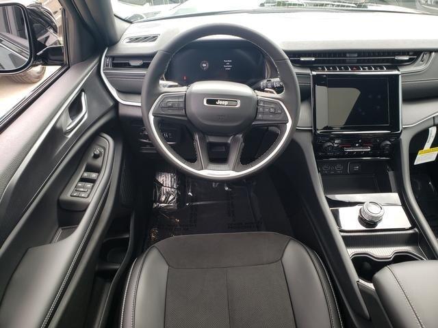 new 2025 Jeep Grand Cherokee car, priced at $46,875