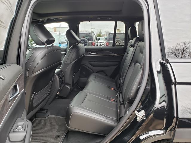 new 2025 Jeep Grand Cherokee car, priced at $50,110