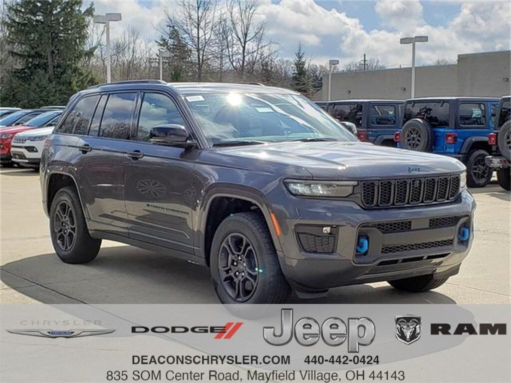 new 2025 Jeep Grand Cherokee 4xe car, priced at $66,075