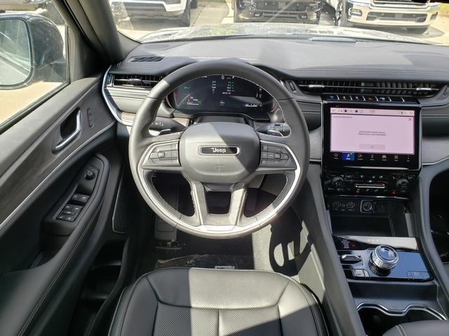 new 2025 Jeep Grand Cherokee 4xe car, priced at $66,075